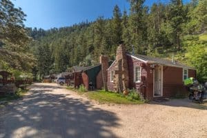 Rustic River Cabins, Drake, Colorado, USA