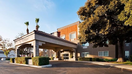 Best Western Plus Villa Del Lago Inn, Patterson, California, USA