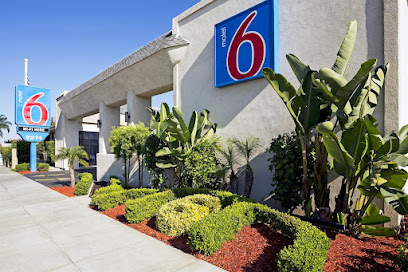 Motel 6 Costa Mesa. CA – Newport Beach, Costa Mesa, California, USA