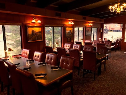 Railroad Park Resort And Dining Car Restaurant, Dunsmuir, California, USA