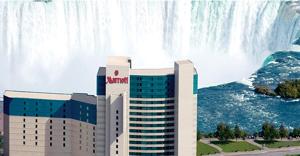 Best Niagara Falls Canada Hotels to See the Falls