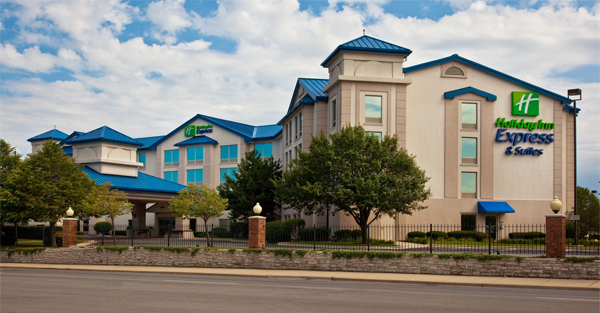 hotels near chicago midway airport with free parking and shuttle