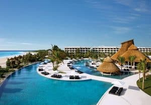 Unlock the Secrets to Stress-Free All-Inclusive Vacations in Cancun